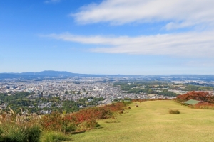 奈良市登美ヶ丘二丁目の土地最新販売事例情報や町のご紹介